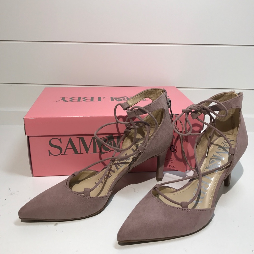 NWT blush lace up kitten heel